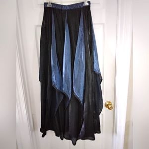 MORESCA CLOTHING & COSTUME Shimmer and Scroll Skirt